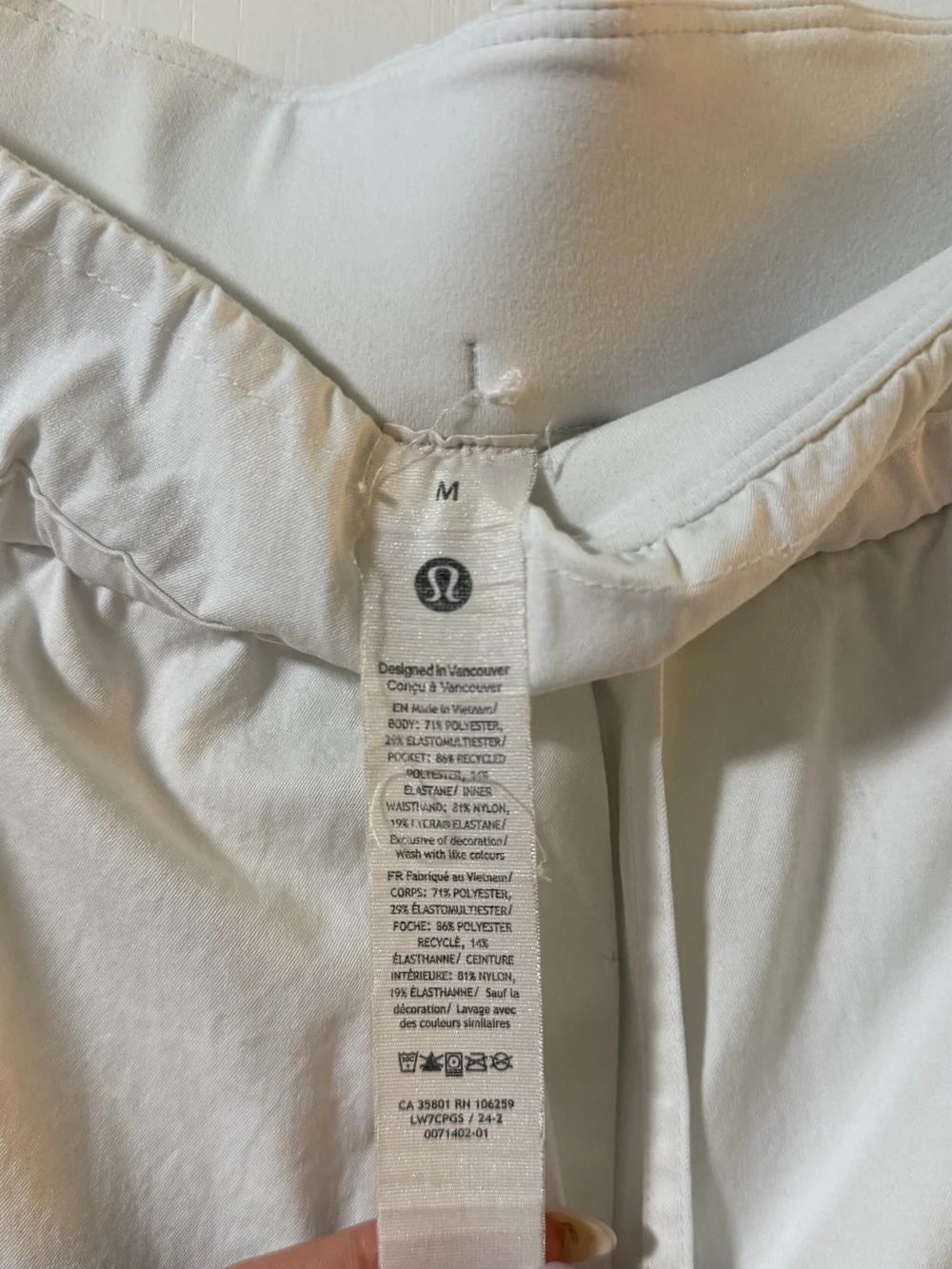 Lululemon Women's Drawstring Shorts - white, size medium